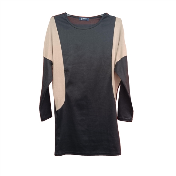 Dresses & Skirts - EUC Sweater Dress